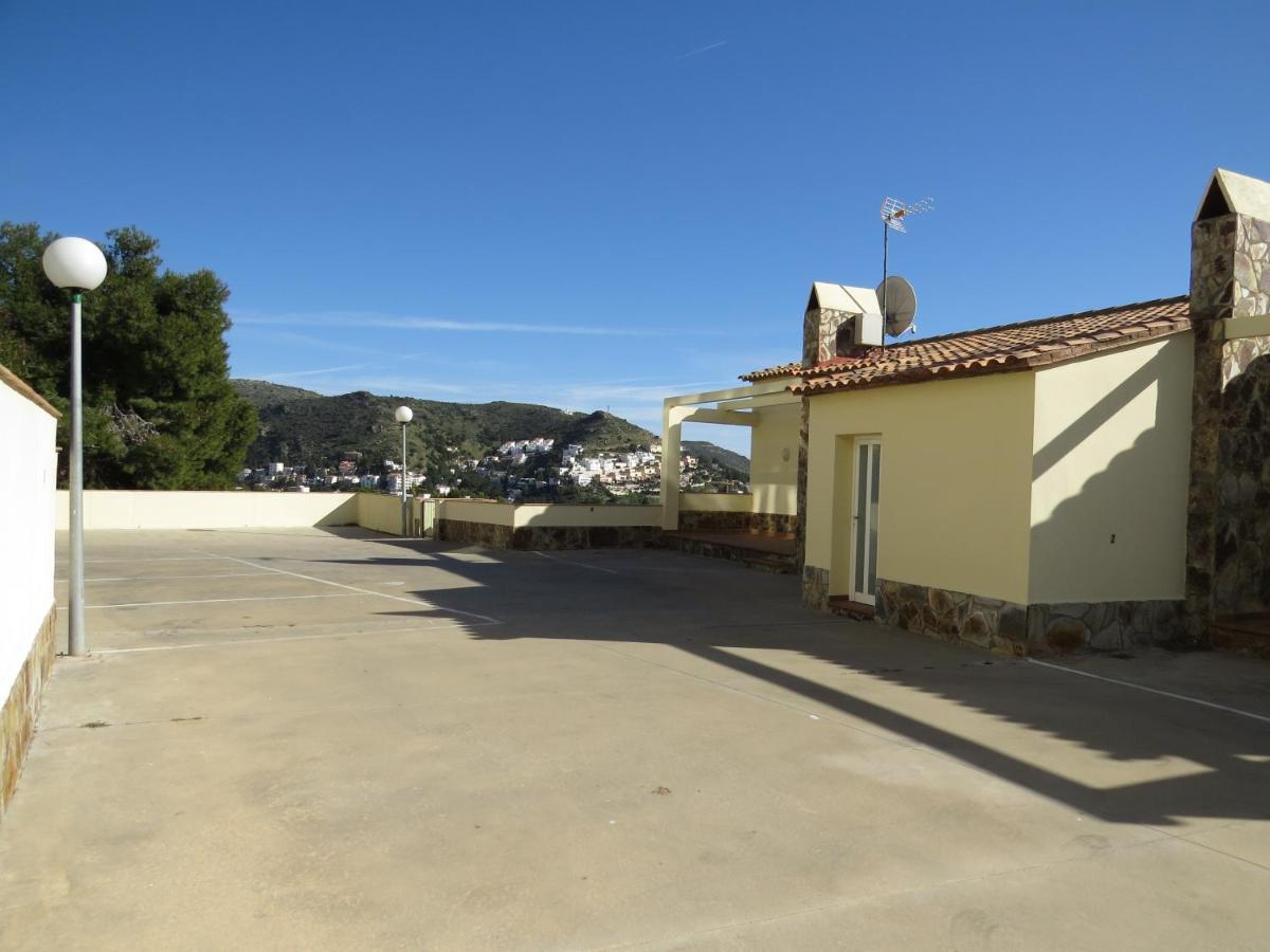 Marina 4 Apartment Roses Exterior photo
